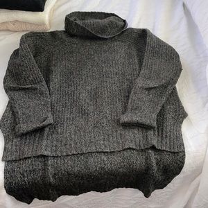 Green/black knit sweater